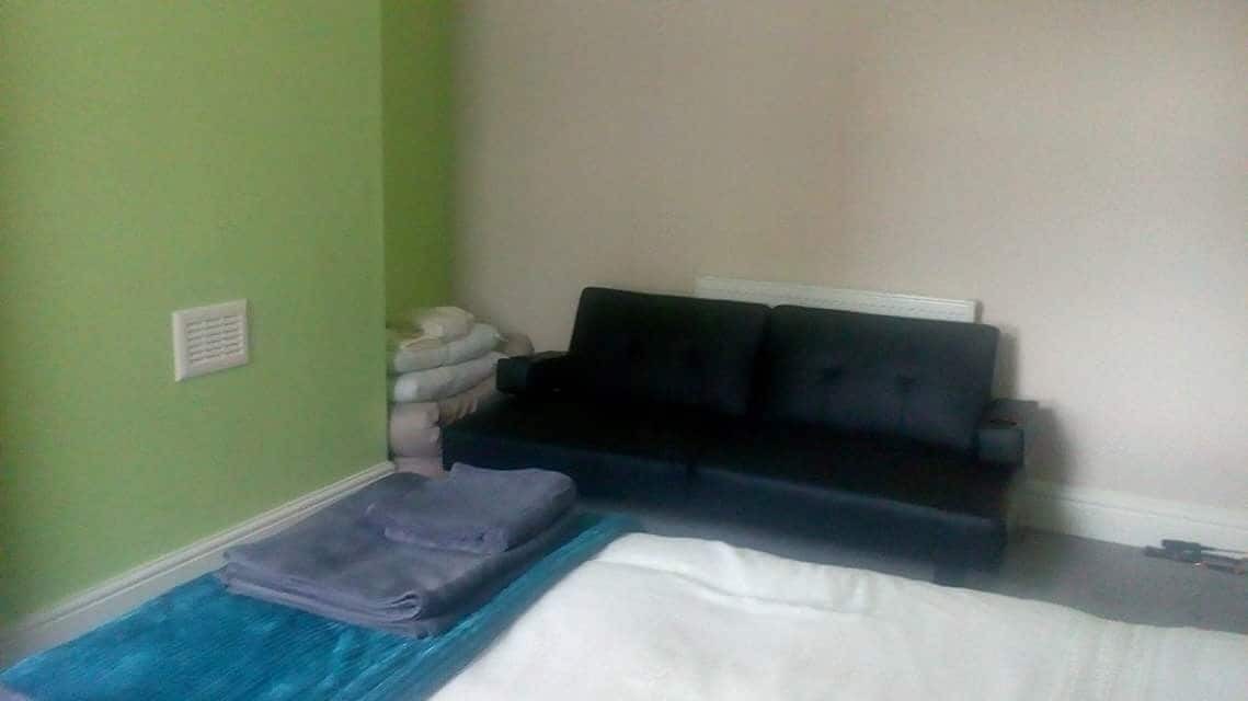Liverpool Gidlow House Sleeps 8 - Infinity Apartments Guest house 4*